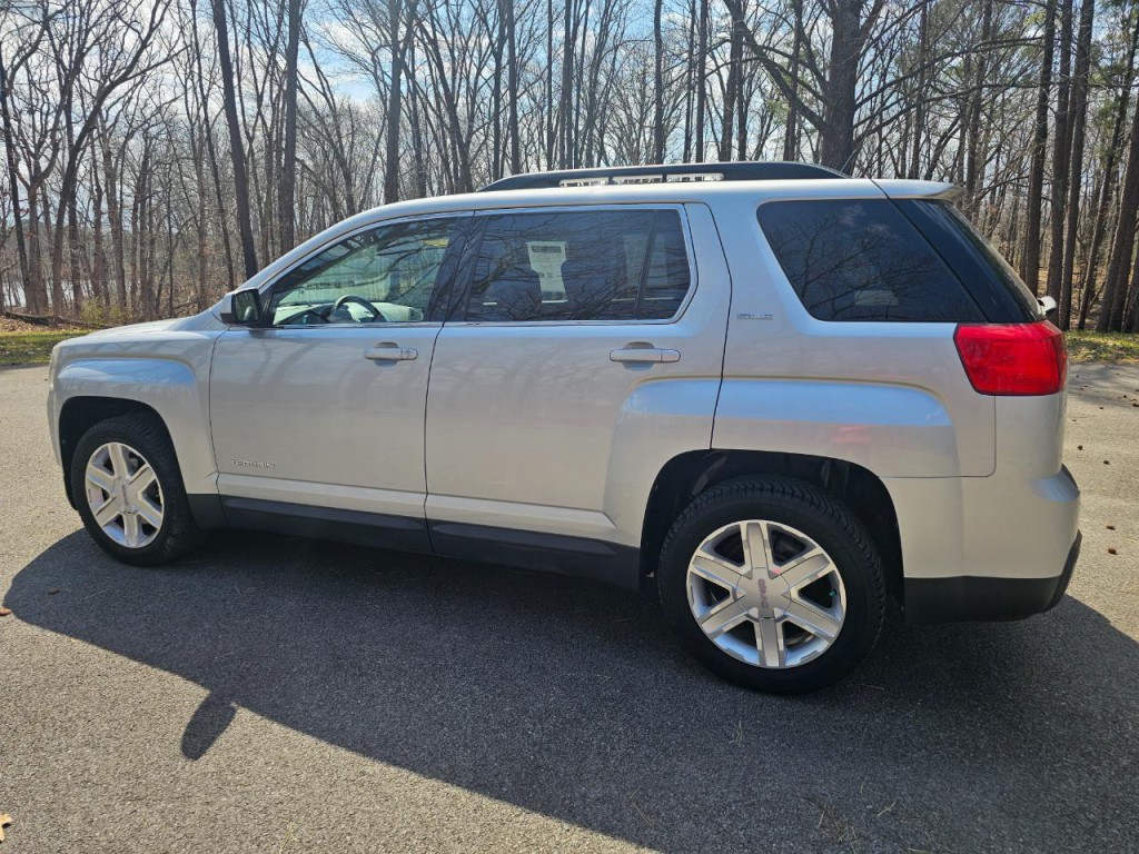 2011 GMC Terrain Image 9