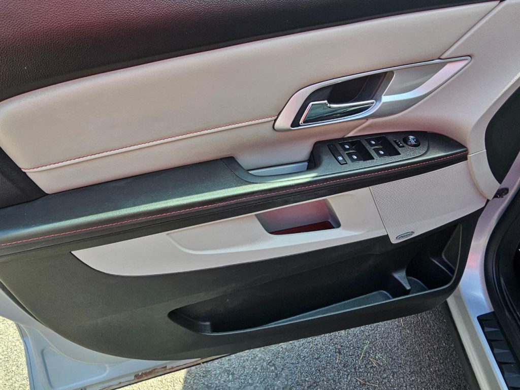 2011 GMC Terrain Image 24