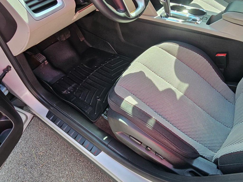 2011 GMC Terrain Image 25