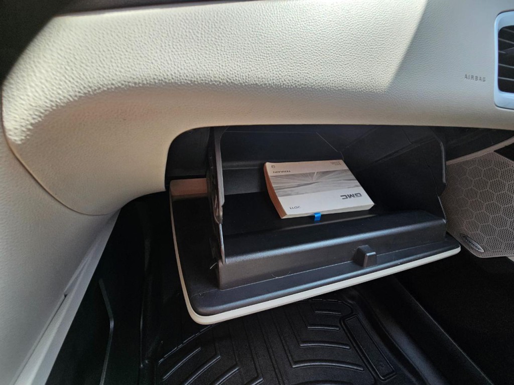 2011 GMC Terrain Image 42