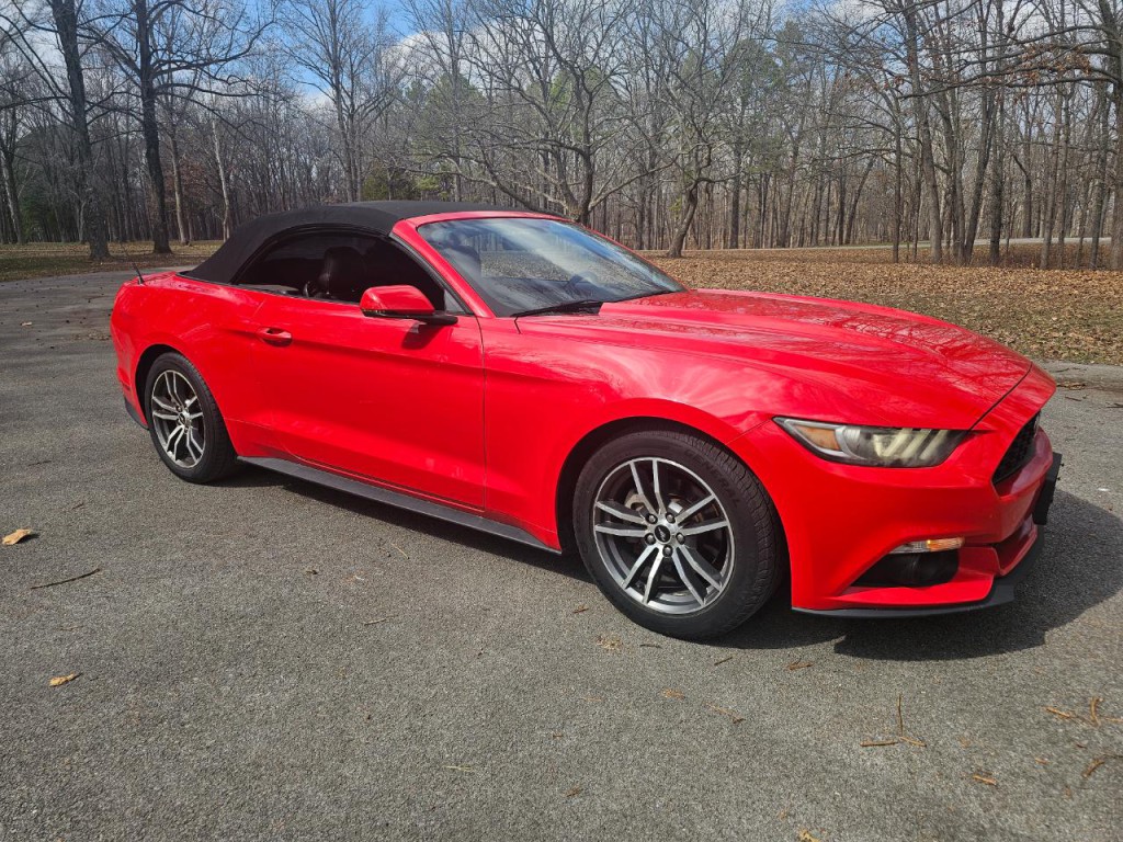2016 Ford Mustang Image 1