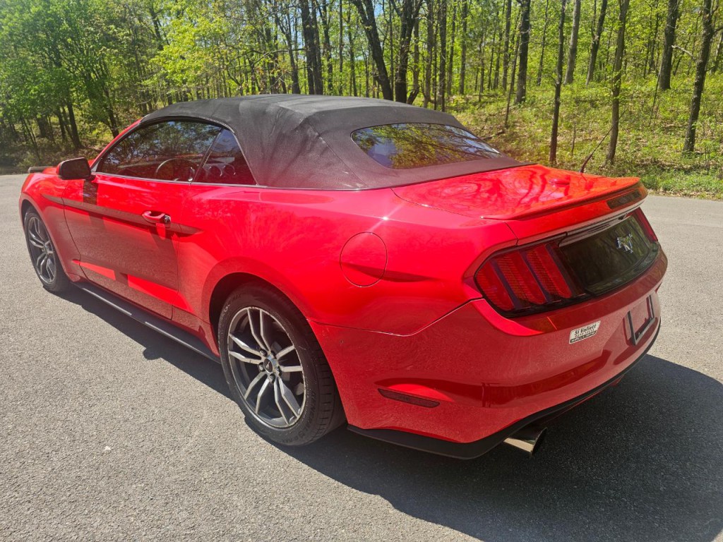 2016 Ford Mustang Image 8
