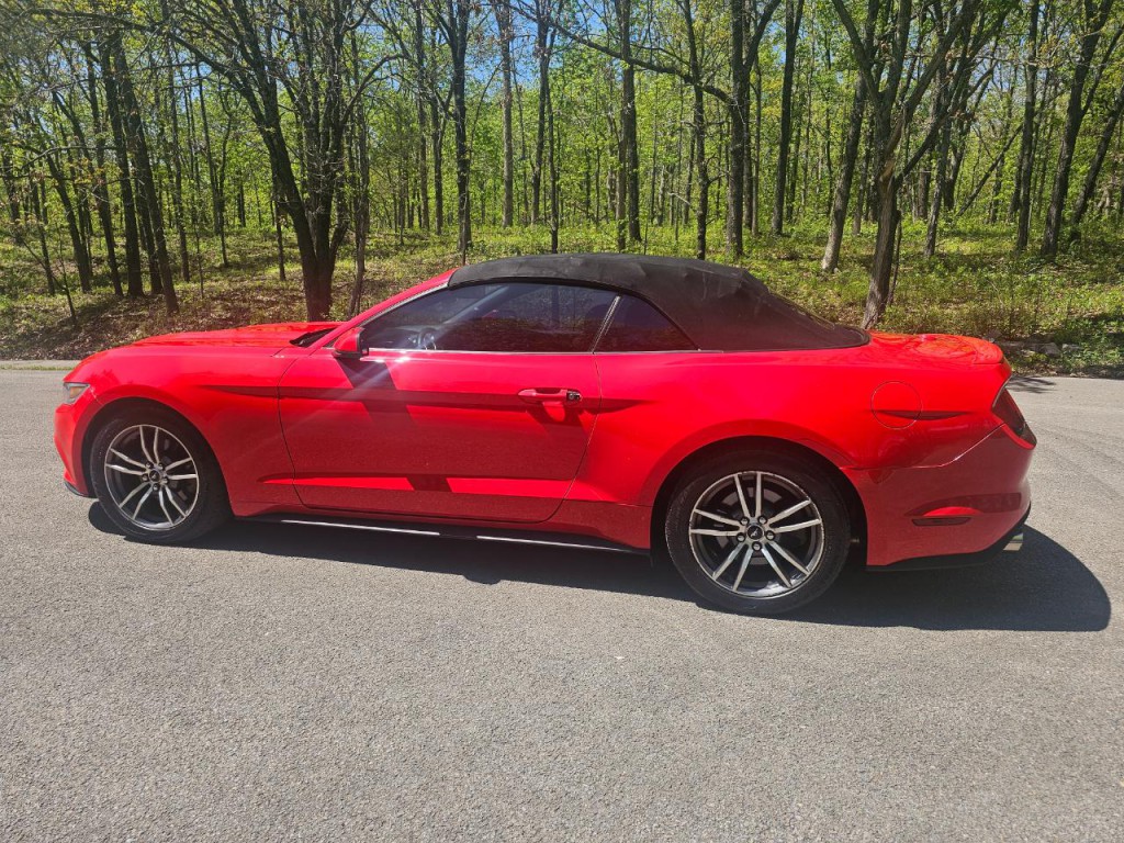2016 Ford Mustang Image 9