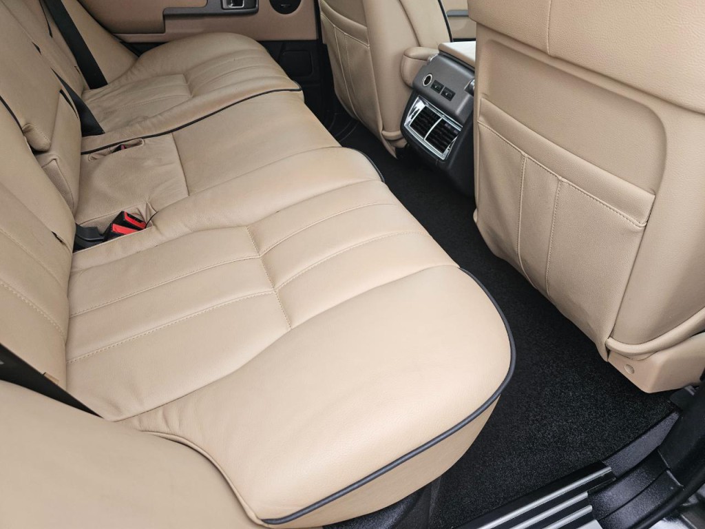 2004 Land Rover Range Rover Image 20