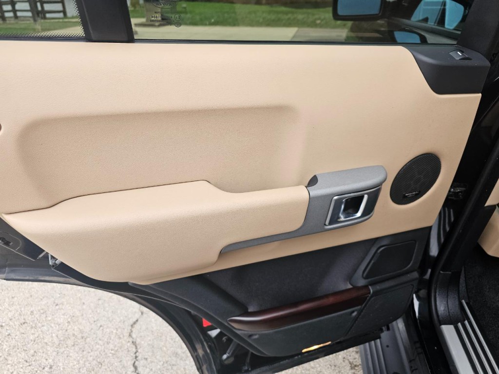 2004 Land Rover Range Rover Image 23