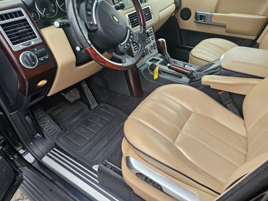 2004 Land Rover Range Rover Image 26