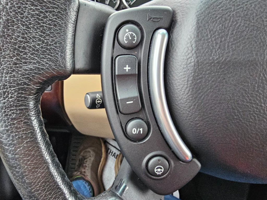 2004 Land Rover Range Rover Image 35