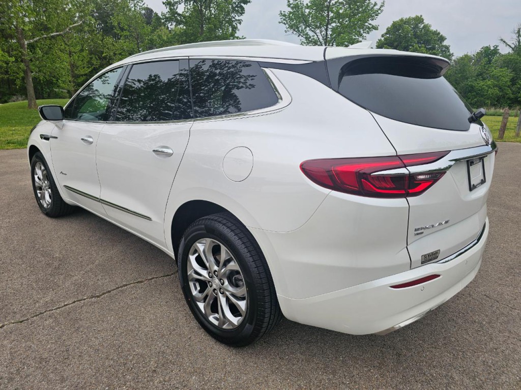 2021 Buick Enclave Image 8