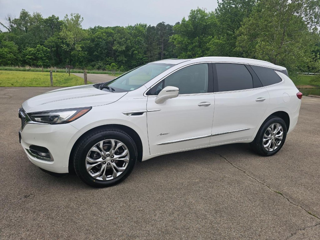 2021 Buick Enclave Image 11