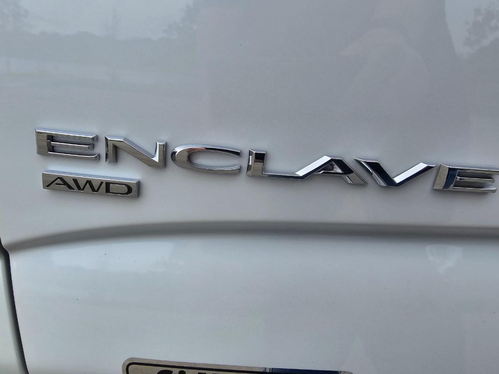 2021 Buick Enclave Image 17