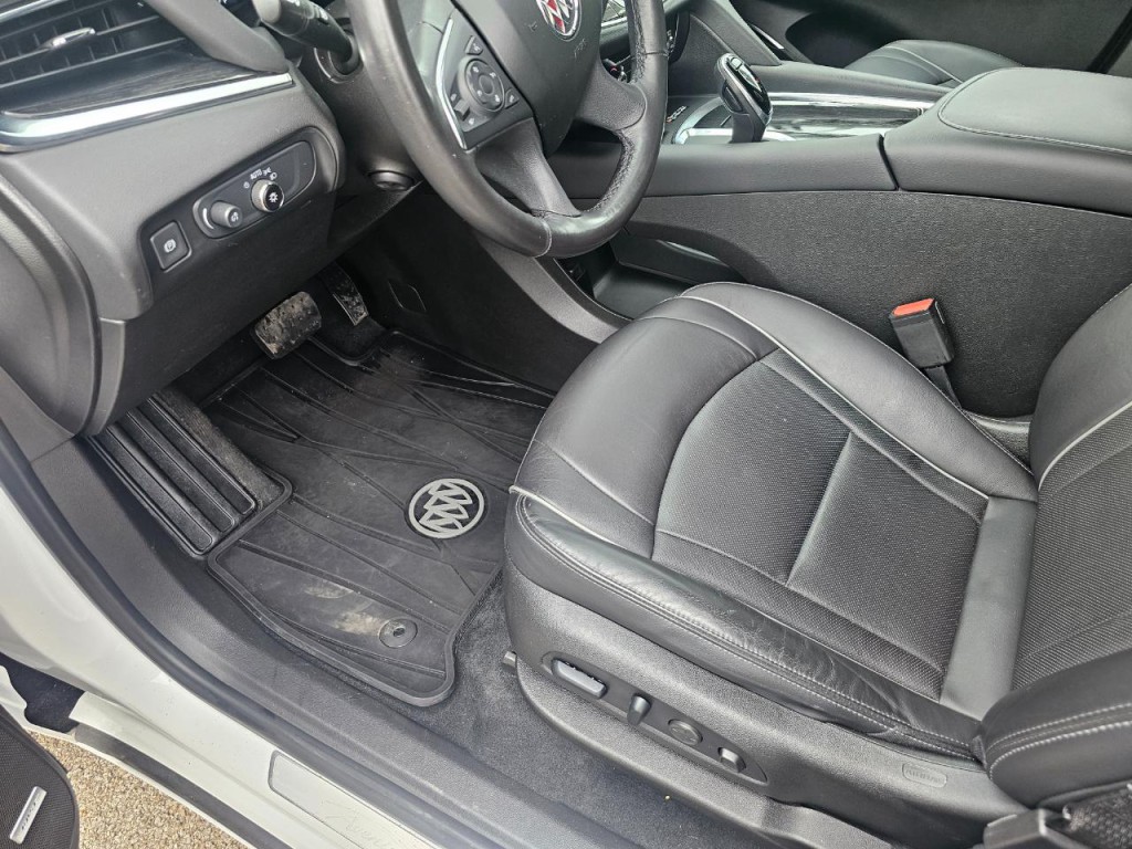 2021 Buick Enclave Image 34