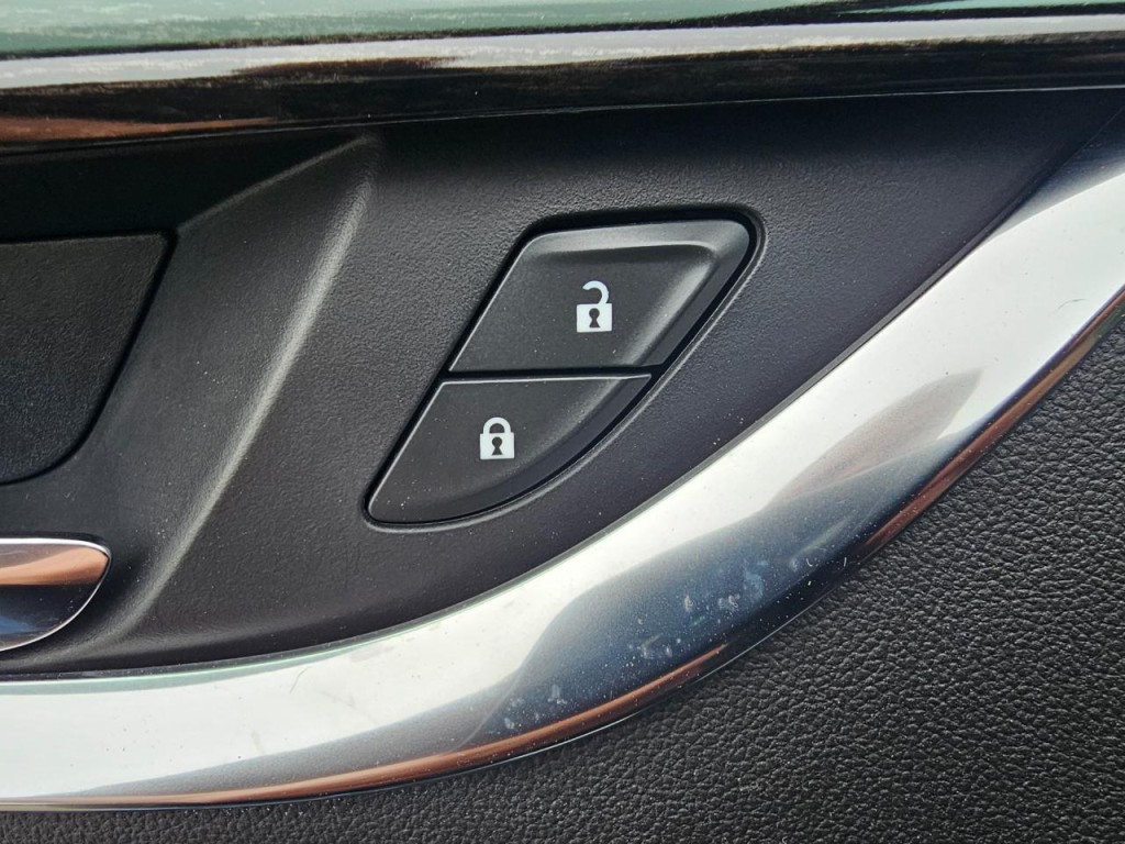 2021 Buick Enclave Image 38
