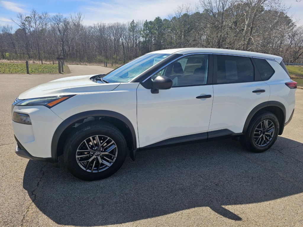 2023 Nissan Rogue Image 11