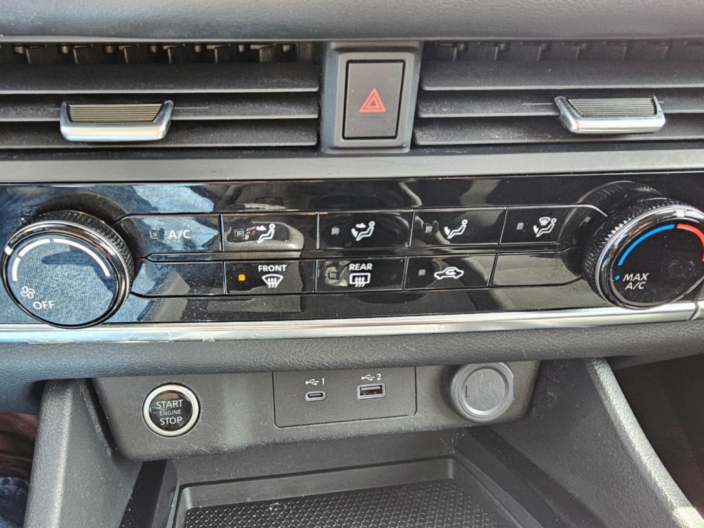 2023 Nissan Rogue Image 38