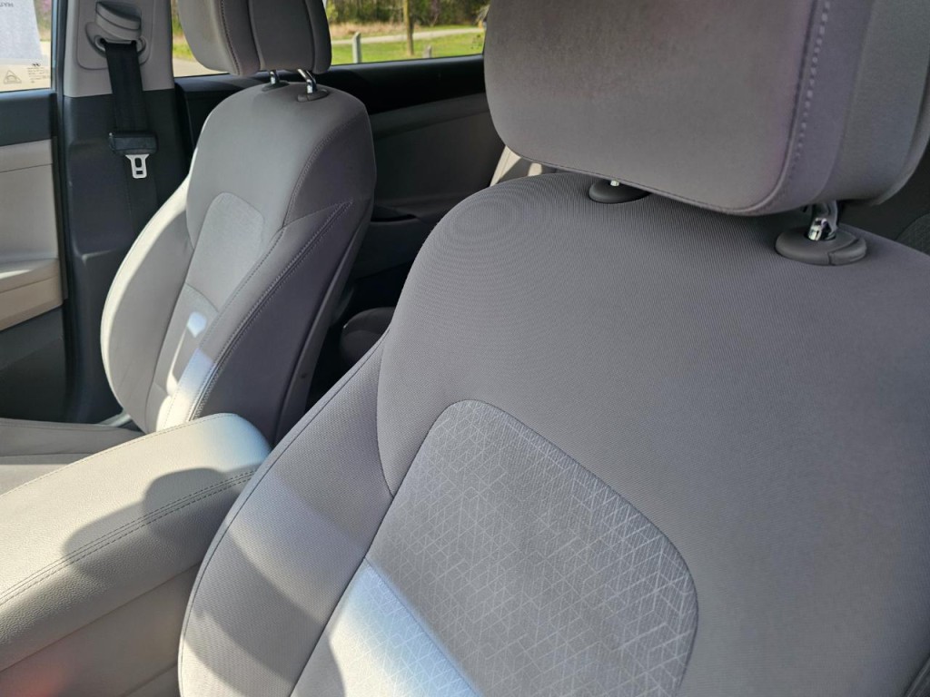 2016 Hyundai Tucson Image 25