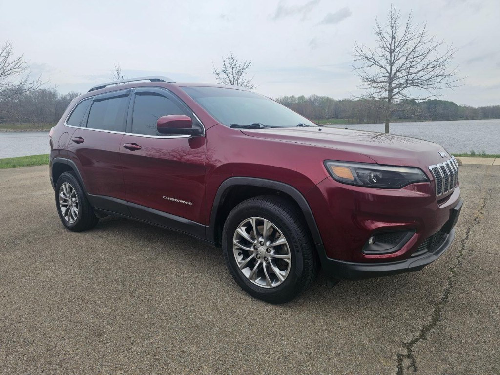 2019 Jeep Cherokee Image 3