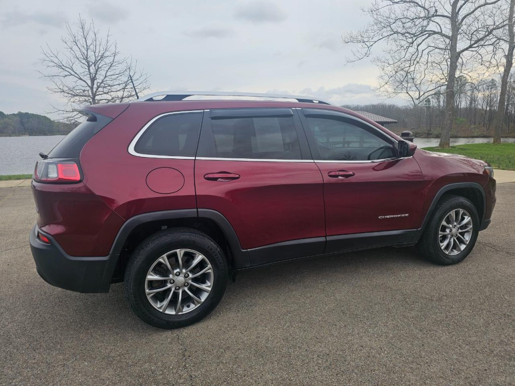 2019 Jeep Cherokee Image 5