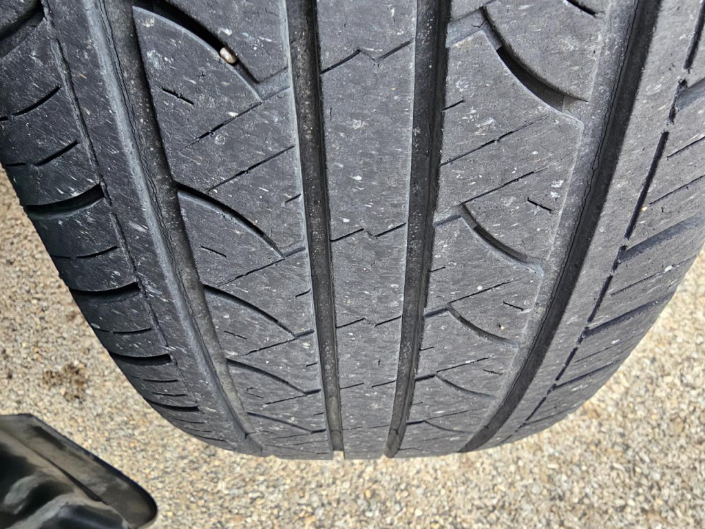 2019 Jeep Cherokee Image 14