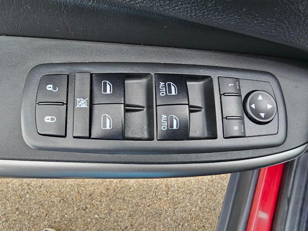 2019 Jeep Cherokee Image 31