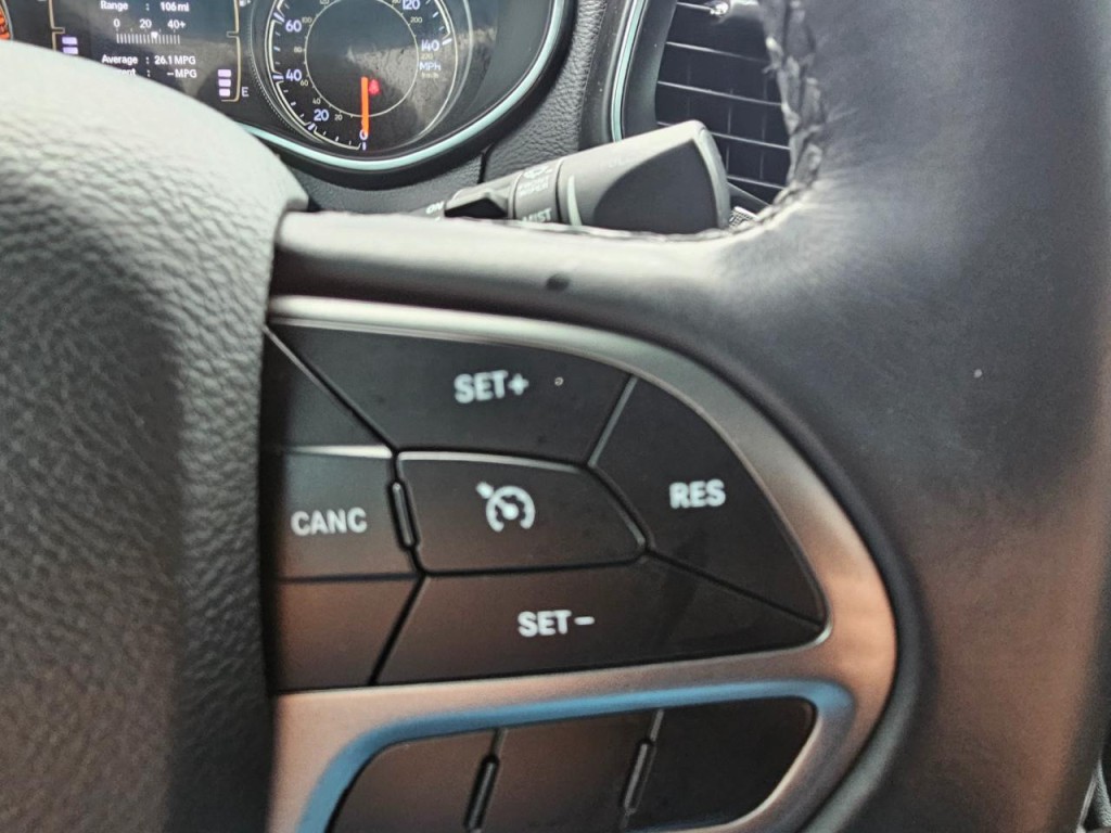 2019 Jeep Cherokee Image 35