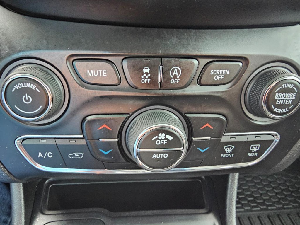 2019 Jeep Cherokee Image 42