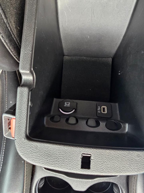 2019 Jeep Cherokee Image 45