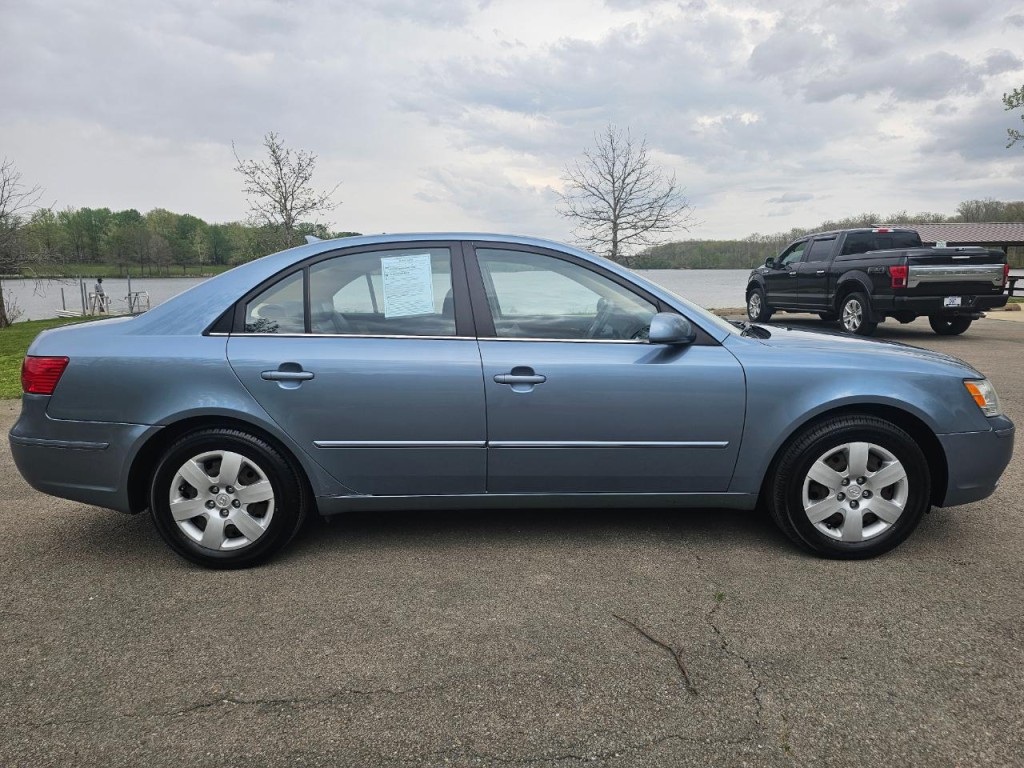 2009 Hyundai Sonata Image 4