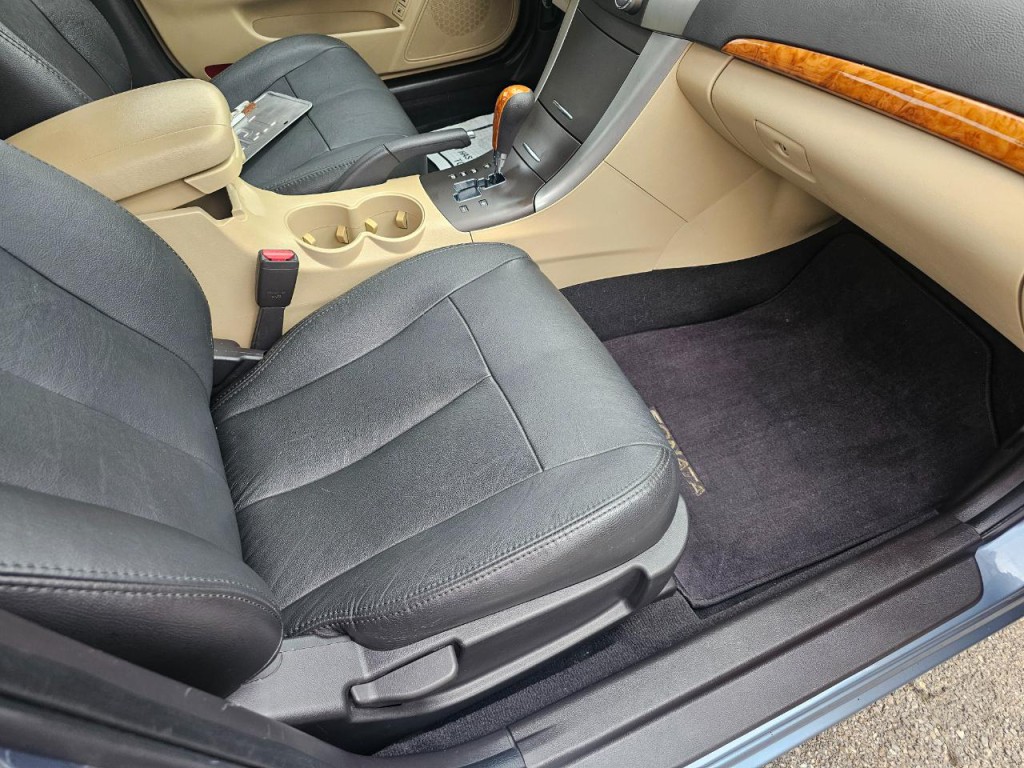 2009 Hyundai Sonata Image 17