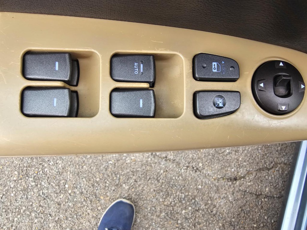 2009 Hyundai Sonata Image 29
