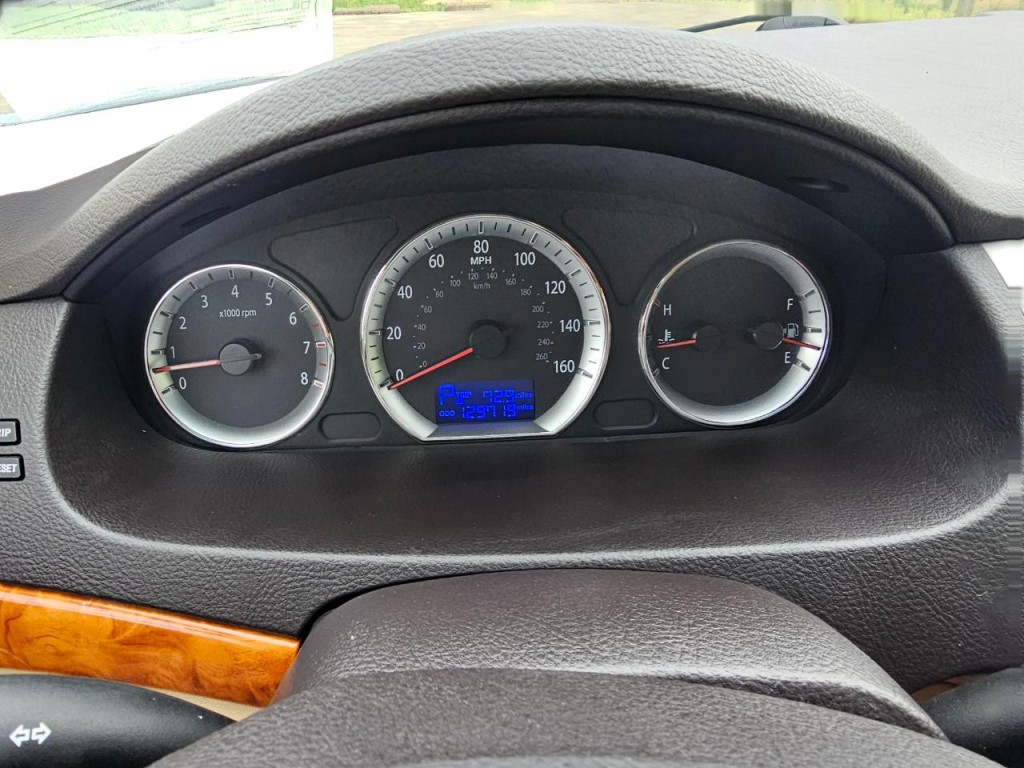 2009 Hyundai Sonata Image 36
