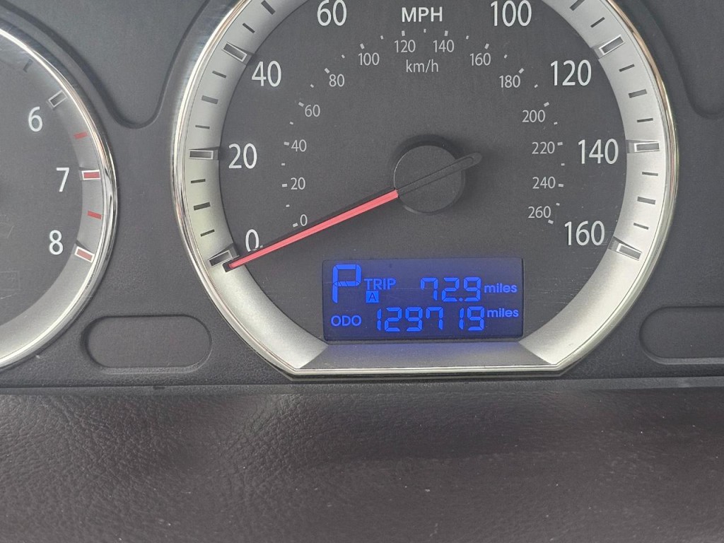 2009 Hyundai Sonata Image 37