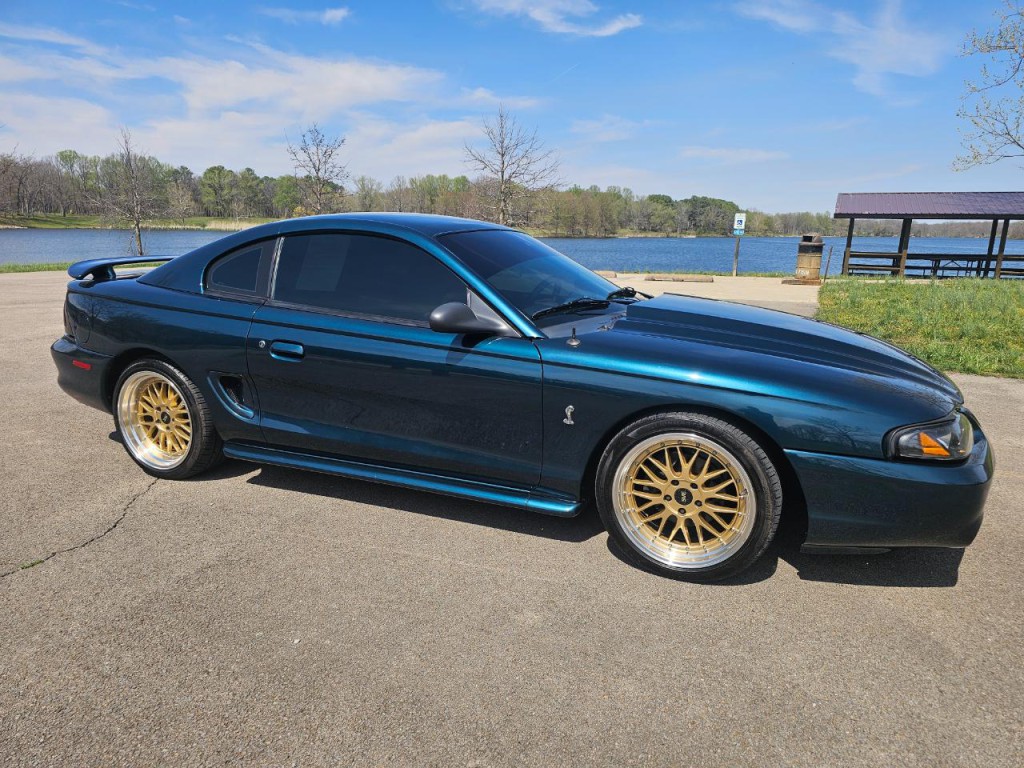 1995 Ford Mustang Image 3