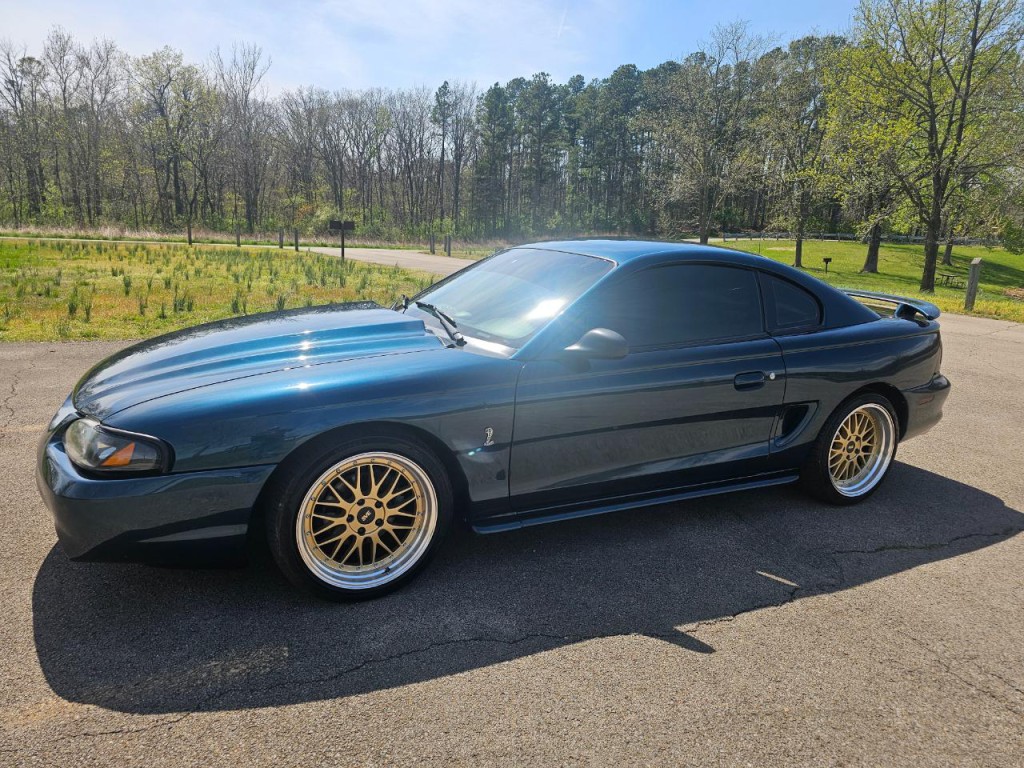 1995 Ford Mustang Image 11