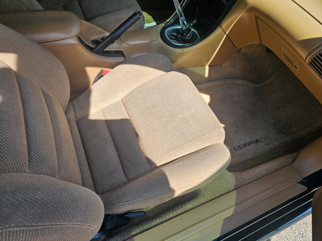 1995 Ford Mustang Image 17