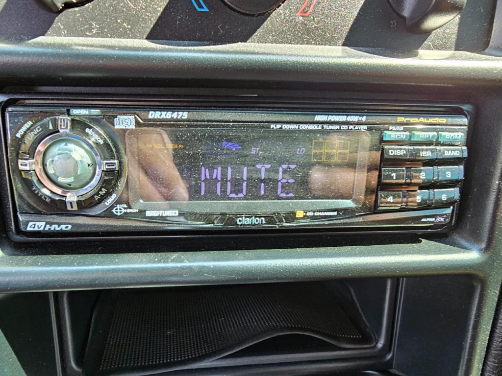 1995 Ford Mustang Image 35