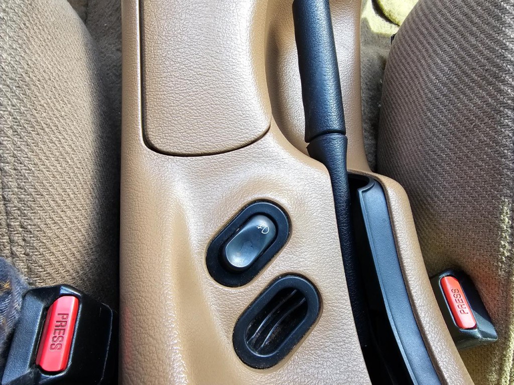 1995 Ford Mustang Image 37