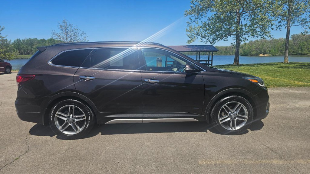 2019 Hyundai Santa Fe Image 4