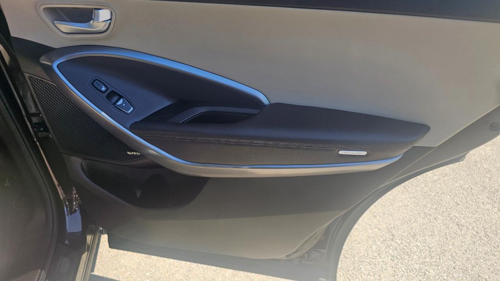 2019 Hyundai Santa Fe Image 18