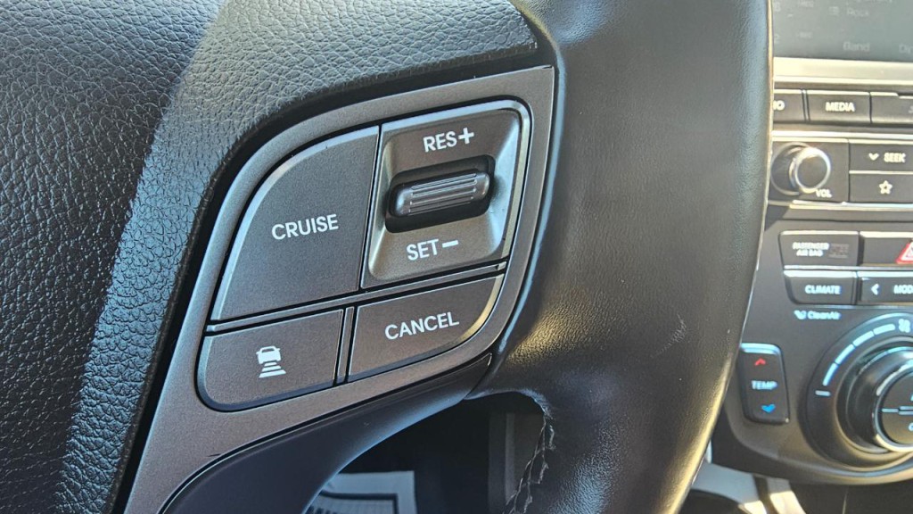 2019 Hyundai Santa Fe Image 38
