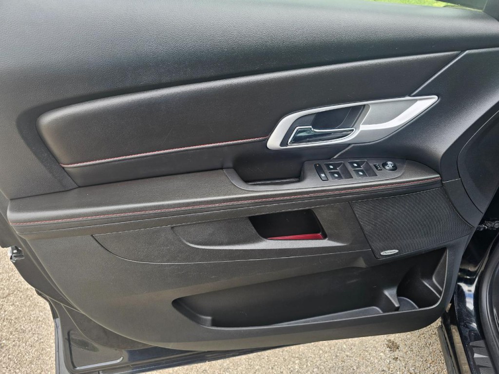 2011 GMC Terrain Image 27