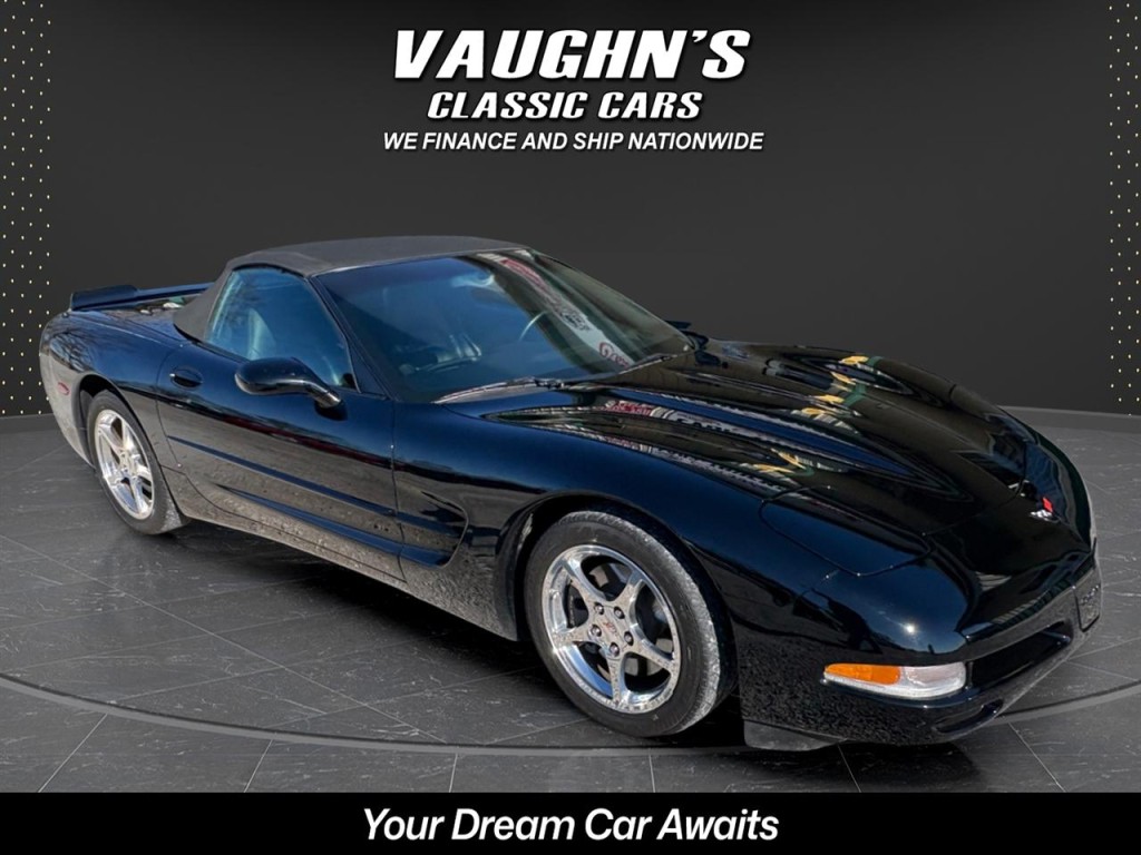 2004 Chevrolet Corvette Image 2