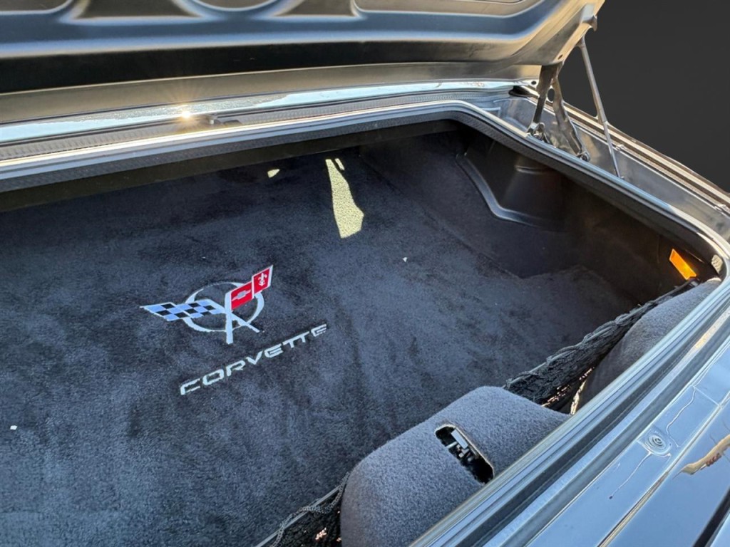2004 Chevrolet Corvette Image 47