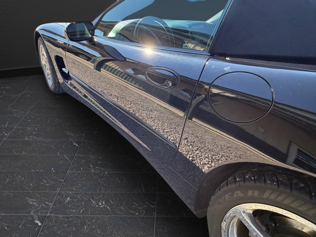 2004 Chevrolet Corvette Image 49