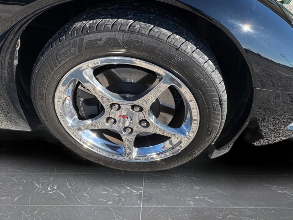 2004 Chevrolet Corvette Image 51