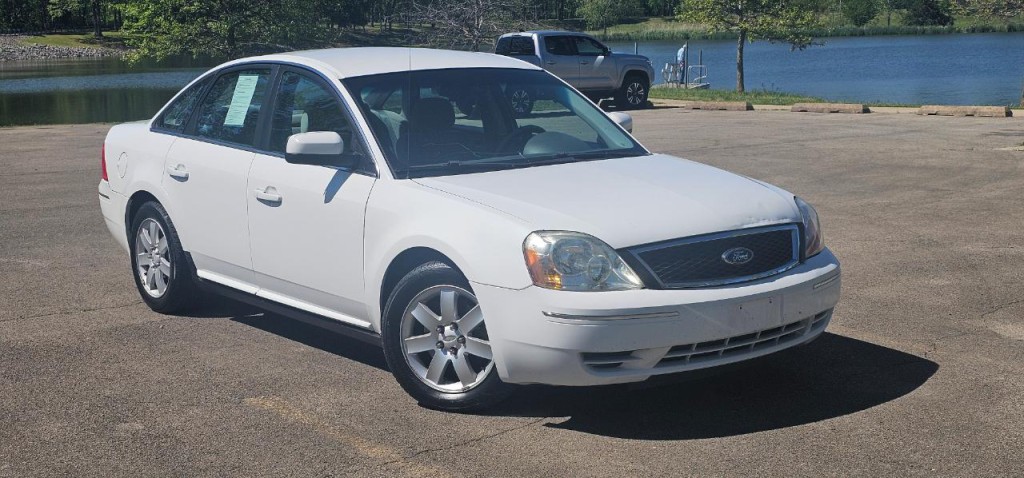 2007 Ford Five Hundred Image 2