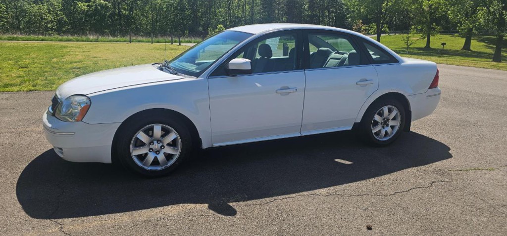 2007 Ford Five Hundred Image 11