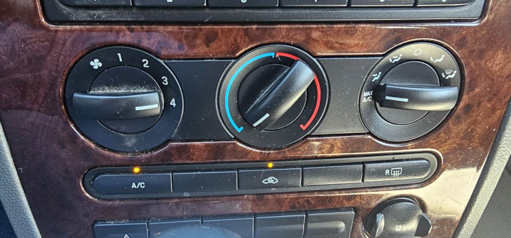 2007 Ford Five Hundred Image 38