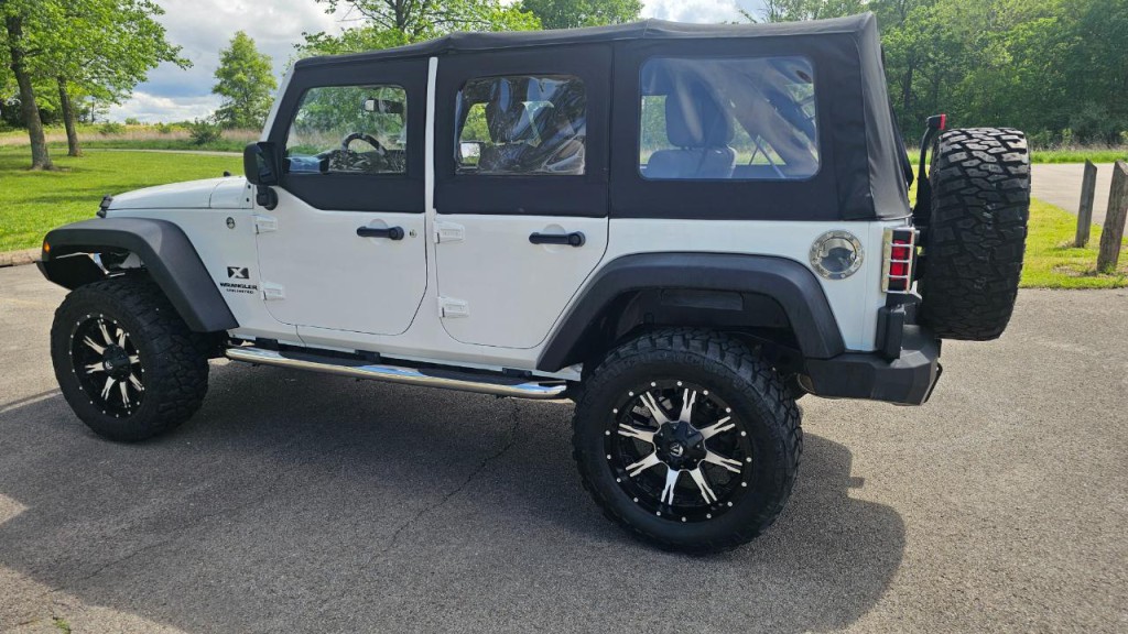 2008 Jeep Wrangler Image 9