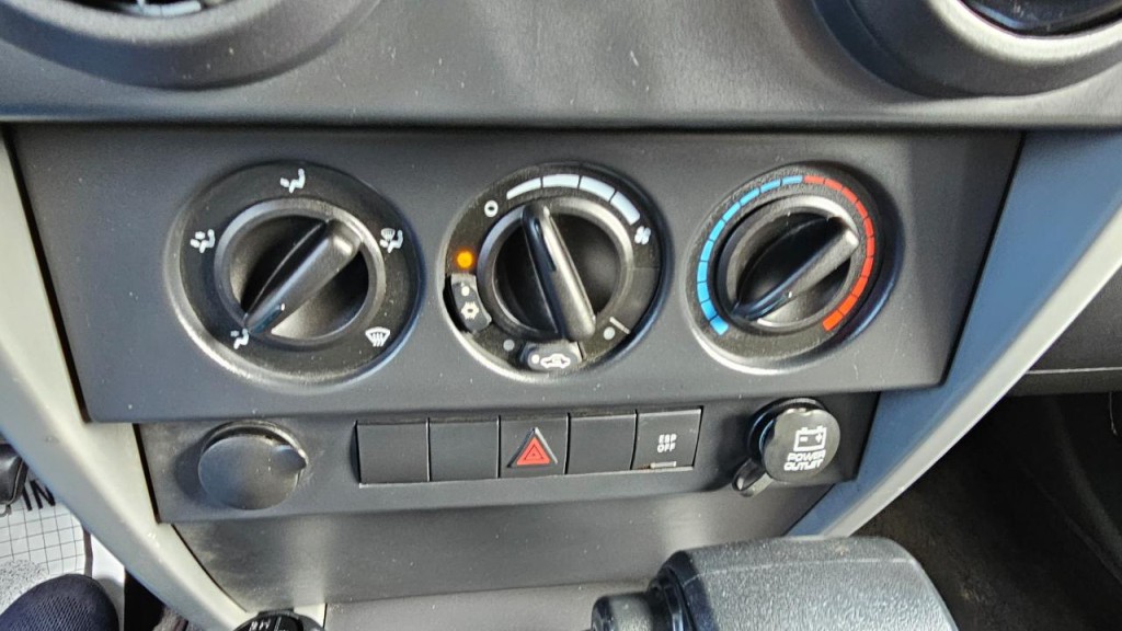 2008 Jeep Wrangler Image 35