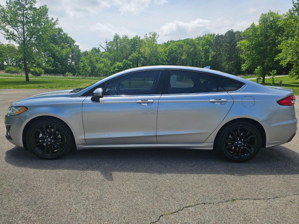 2020 Ford Fusion Image 10